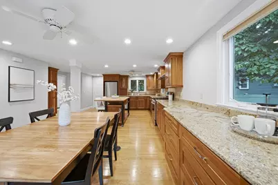 8 Brackett Ave, Stoneham, MA 02180 - Photo 11