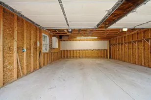 8 Brackett Ave, Stoneham, MA 02180 - Photo 29