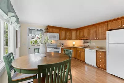 4 Rossmore Rd, Lynnfield, MA 01940 - Photo 11