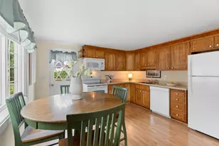 4 Rossmore Rd, Lynnfield, MA 01940 - Photo 11