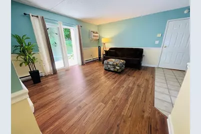 22 Maple Crest Circle #D, Holyoke, MA 01040 - Photo 11