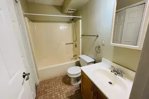 22 Maple Crest Cir, Holyoke, MA 01040 - Photo 15