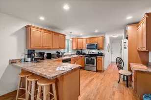 86 Oakland St, Stoughton, MA 02072 - Photo 13