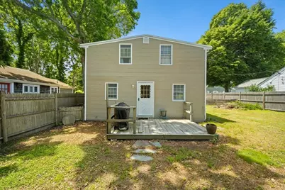 47 Little Rock Ave, Falmouth, MA 02540 - Photo 5
