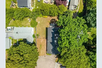 47 Little Rock Ave, Falmouth, MA 02540 - Photo 9