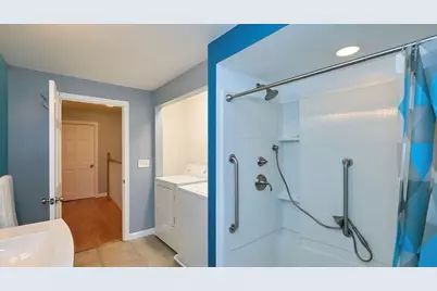 4 Olive Square #4, Somerville, MA 02143 - Photo 15