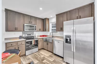2 Fourth Ave., Ware, MA 01082 - Photo 11