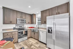 2 4th Ave, Ware, MA 01082 - Photo 11