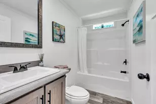 2 4th Ave, Ware, MA 01082 - Photo 27
