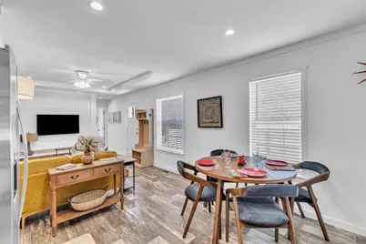 2 Fourth Ave., Ware, MA 01082 - Photo 7