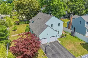 144 Wiswall Rd, Newton, MA 02459 - Photo 9