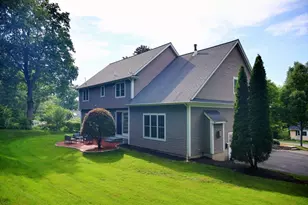 31 Wyman Rd, Lexington, MA 02420 - Photo 3