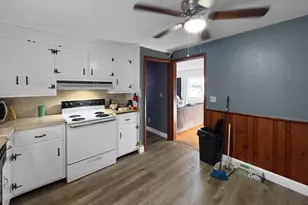 17 Vincent Dr, West Springfield, MA 01089 - Photo 9