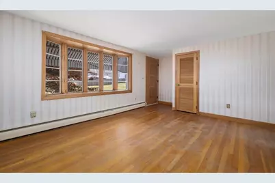 27 Hinsdale St, Swansea, MA 02777 - Photo 11