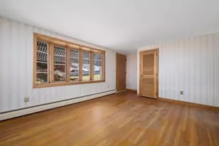 27 Hinsdale St, Swansea, MA 02777 - Photo 11