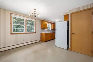 27 Hinsdale St, Swansea, MA 02777 - Photo 13
