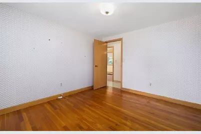 27 Hinsdale St, Swansea, MA 02777 - Photo 21