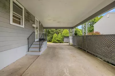 27 Hinsdale St, Swansea, MA 02777 - Photo 5