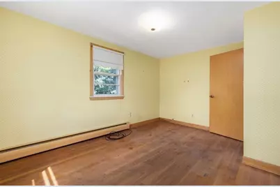 27 Hinsdale St, Swansea, MA 02777 - Photo 27