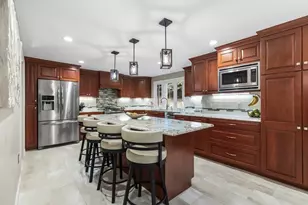 13 Candlewood Dr, Medway, MA 02053 - Photo 7