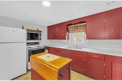 31 Delprete Ave, Rockland, MA 02370 - Photo 9