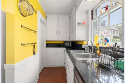 14 Linden St, Northbridge, MA 01588 - Photo 11