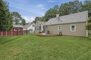 67 Crescent St, Shrewsbury, MA 01545 - Photo 27