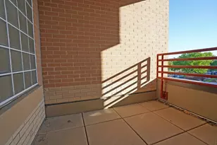 1650 Commonwealth Ave, Boston, MA 02135 - Photo 31