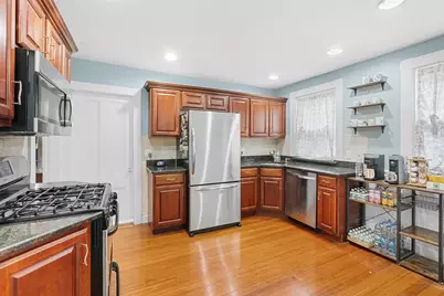 48 Eddy St #48, Newton, MA 02465 - Photo 5