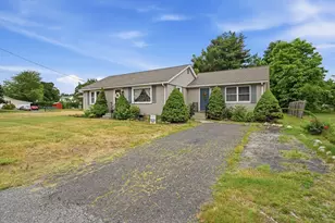 618 Morgan Rd, West Springfield, MA 01089 - Photo 3