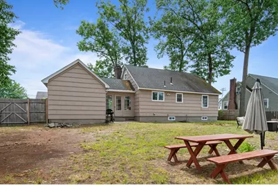 230 Chelmsford St, Chelmsford, MA 01824 - Photo 31