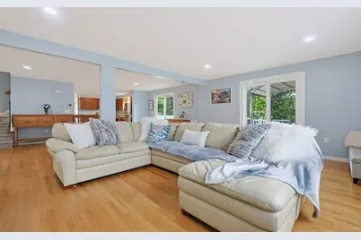 87 Messenger St., Plainville, MA 02762 - Photo 5