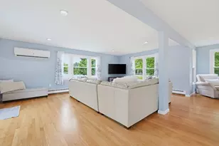 87 Messenger St, Plainville, MA 02762 - Photo 7