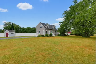 87 Messenger St., Plainville, MA 02762 - Photo 3