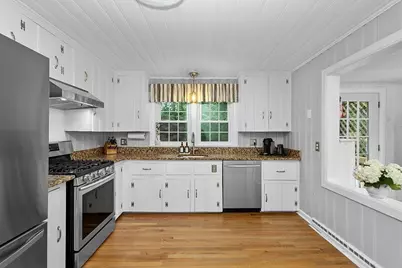 115 Walnut Street, Dedham, MA 02026 - Photo 11