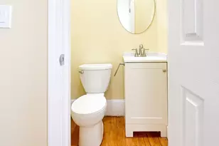 381 Centre St, Boston, MA 02130 - Photo 9