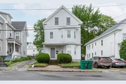 21 Myrtle St, Lowell, MA 01850 - Photo 3