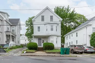 21 Myrtle St, Lowell, MA 01850 - Photo 3