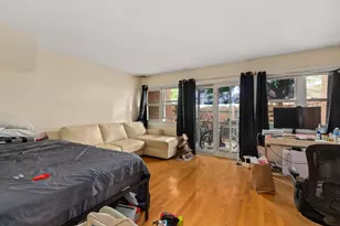 22 Austin St, Boston, MA 02129 - Photo 7
