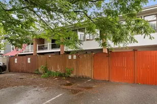 22 Austin St, Boston, MA 02129 - Photo 15