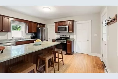 30 East Greenwood St., Amesbury, MA 01913 - Photo 3