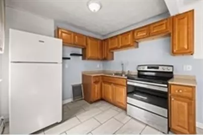 30 Orange St, Fall River, MA 02720 - Photo 25