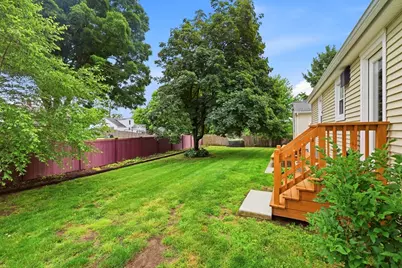 7 Fritz Ave, Westfield, MA 01085 - Photo 9
