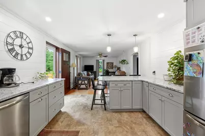 7 Fritz Ave, Westfield, MA 01085 - Photo 15