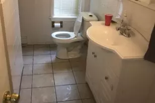 22 Home St, Worcester, MA 01609 - Photo 15