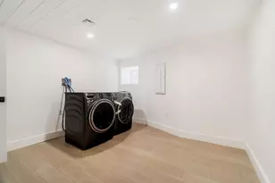 387 Norfolk St, Cambridge, MA 02139 - Photo 15