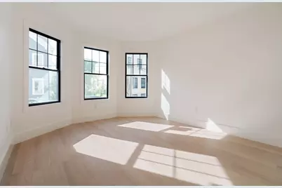387 Norfolk St, Cambridge, MA 02139 - Photo 9