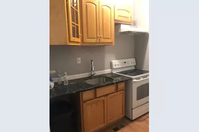 21 Dix St, Worcester, MA 01609 - Photo 9