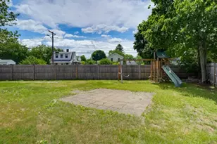 2 Frances Rd, Burlington, MA 01803 - Photo 3
