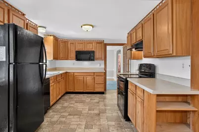 2 Frances Rd, Burlington, MA 01803 - Photo 9